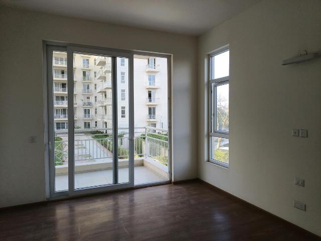 3 BHK Apartment in Sector 99 for rent Gurgaon. The reference number is 19720715