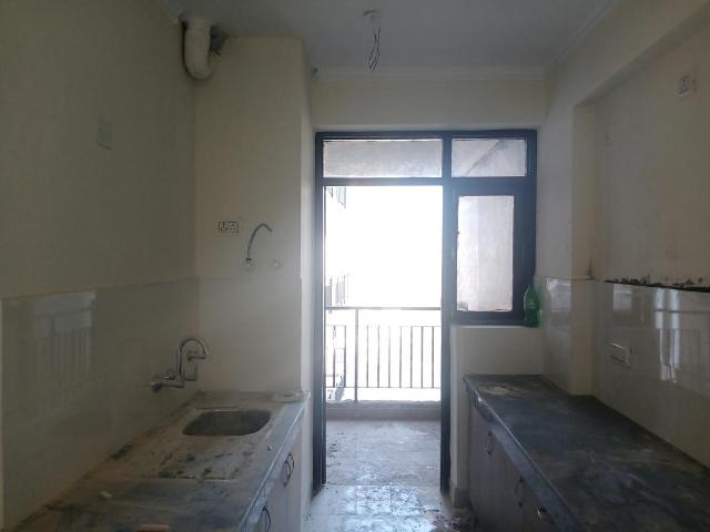 3 BHK Apartment in Sector 99 for resale Gurgaon. The reference number is 18995708
