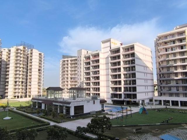 3 BHK Apartment in Sector 99 for resale Gurgaon. The reference number is 19419770
