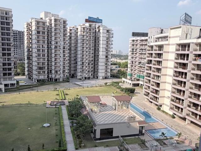 3 BHK Apartment in Sector 99 for resale Gurgaon. The reference number is 20838900