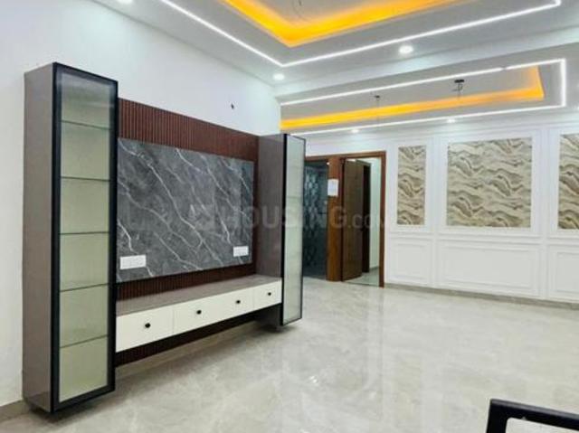 3 BHK Apartment in Sector 99 for resale Noida. The reference number is 19832123