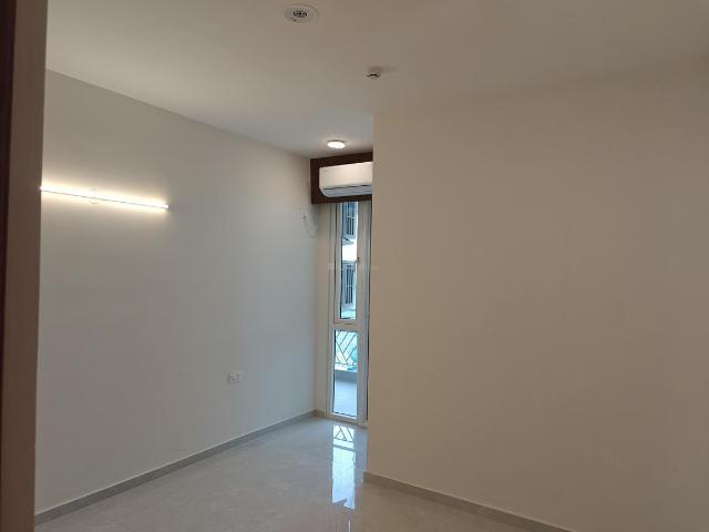 3 BHK Apartment in Sector 99A for resale Gurgaon. The reference number is 19723713
