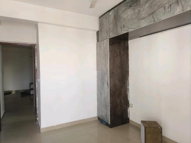 3 BHK Apartment in Sector 92 for rent Gurgaon. The reference number is 20241015