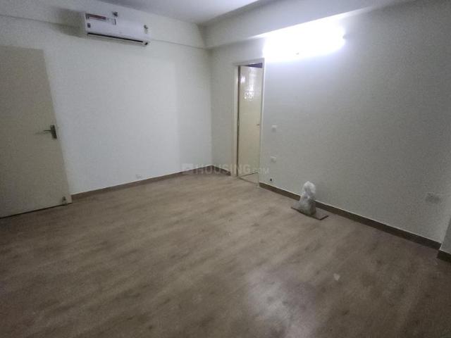 3 BHK Apartment in Sector 92 for resale Gurgaon. The reference number is 19547419