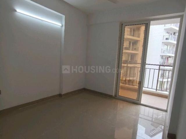 3 BHK Apartment in Sector 92 for resale Gurgaon. The reference number is 19924979