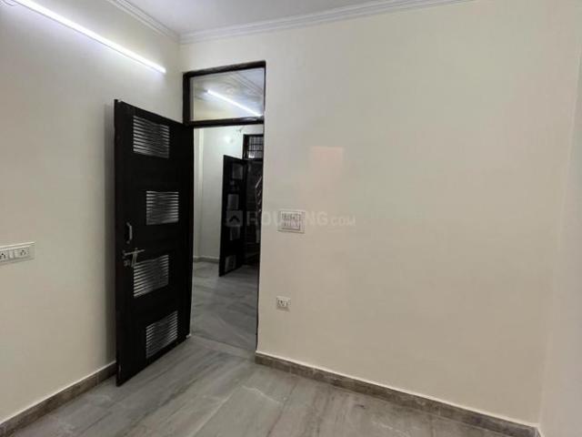 3 BHK Apartment in Sector 9 Rohini for rent New Delhi. The reference number is 18993313