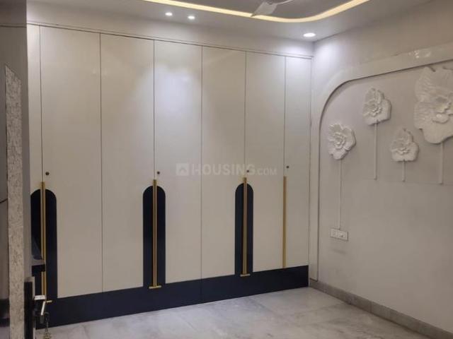3 BHK Apartment in Sector 9 Rohini for rent New Delhi. The reference number is 20463190