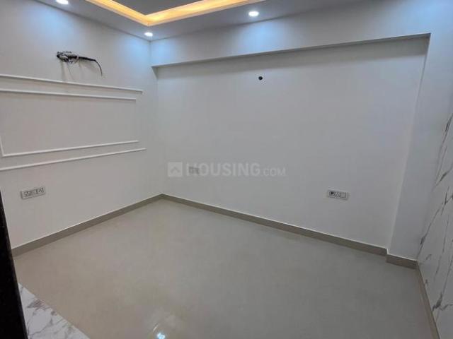 3 BHK Apartment in Sector 9 Rohini for resale New Delhi. The reference number is 17127033