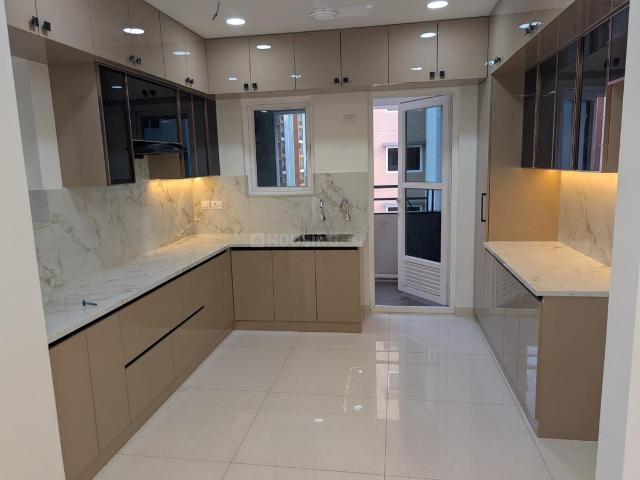 3 BHK Apartment in Serilingampally for rent Hyderabad. The reference number is 20055003
