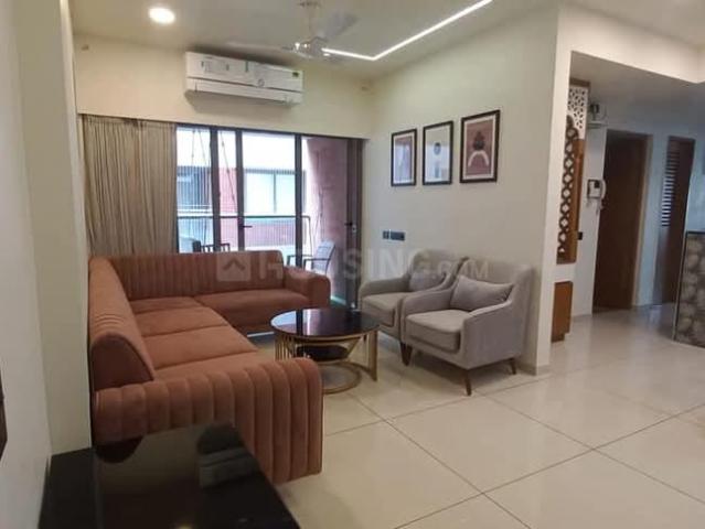 3 BHK Apartment in Shyamal for rent Ahmedabad. The reference number is 19721785
