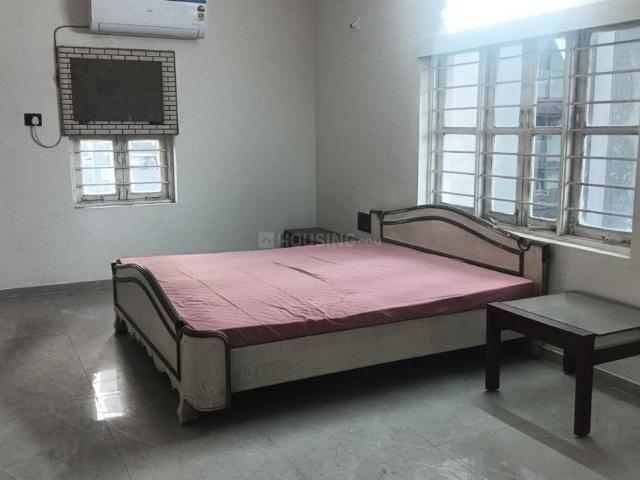 3 BHK Apartment in Shyamal for rent Ahmedabad. The reference number is 20123474