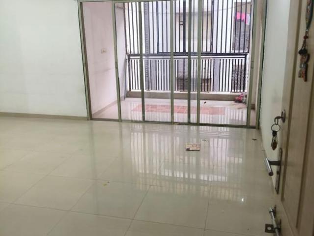 3 BHK Apartment in Shyamal for rent Ahmedabad. The reference number is 20301494