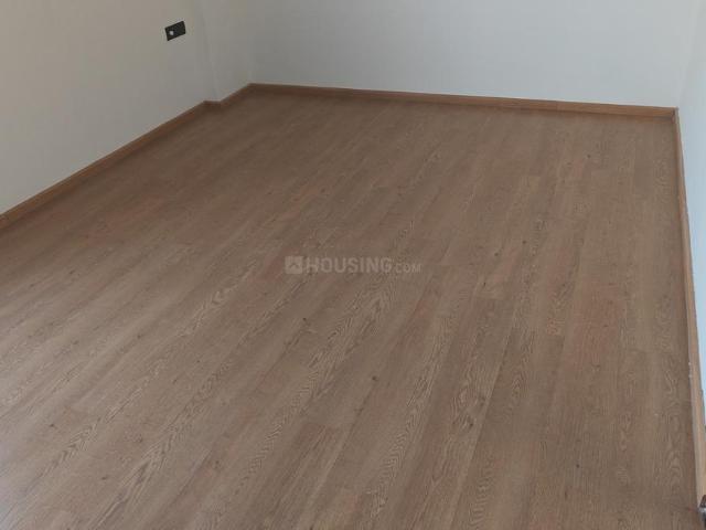3 BHK Apartment in Shyamal for resale Ahmedabad. The reference number is 20012671