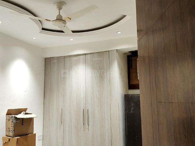 3 BHK Apartment in Shalimar Garden for resale Ghaziabad. The reference number is 18978122