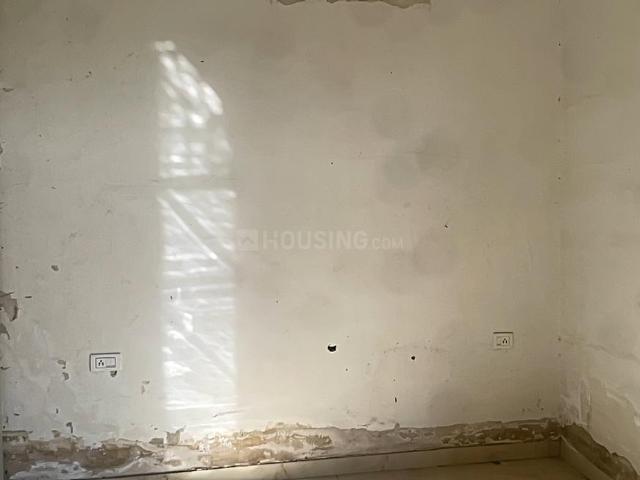 3 BHK Apartment in Shalimar Garden for resale Ghaziabad. The reference number is 19811249