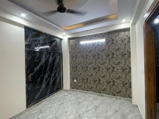 3 BHK Apartment in Shalimar Garden for resale Ghaziabad. The reference number is 20206567