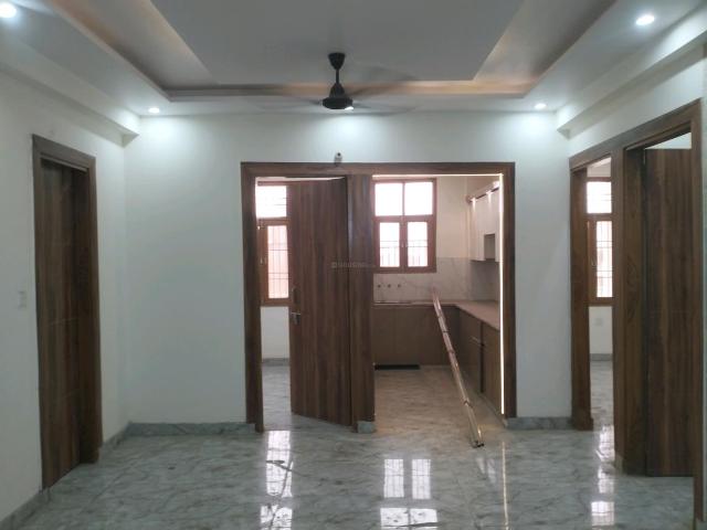3 BHK Apartment in Shalimar Garden for resale Ghaziabad. The reference number is 20607612
