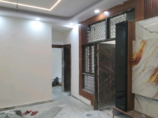 3 BHK Apartment in Shalimar Garden for resale Ghaziabad. The reference number is 20745958