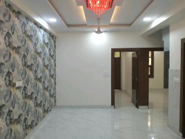 3 BHK Apartment in Shalimar Garden for resale Ghaziabad. The reference number is 20740260