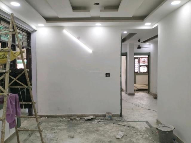 3 BHK Apartment in Shalimar Garden for resale Ghaziabad. The reference number is 20755920