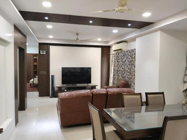 3 BHK Apartment in Shantigram for rent Ahmedabad. The reference number is 18905193