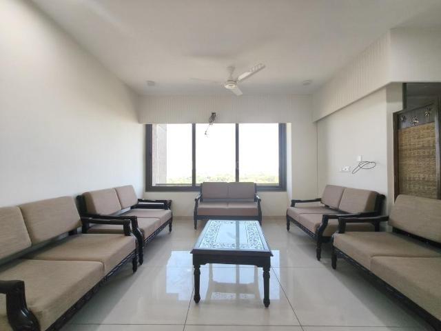 3 BHK Apartment in Shantigram for rent Ahmedabad. The reference number is 19742868