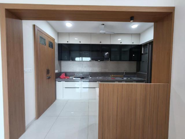 3 BHK Apartment in Shantigram for rent Ahmedabad. The reference number is 19744658