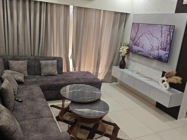 3 BHK Apartment in Shantigram for rent Ahmedabad. The reference number is 19878057