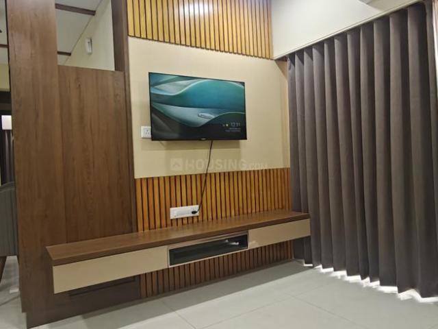 3 BHK Apartment in Shantigram for rent Ahmedabad. The reference number is 19980964