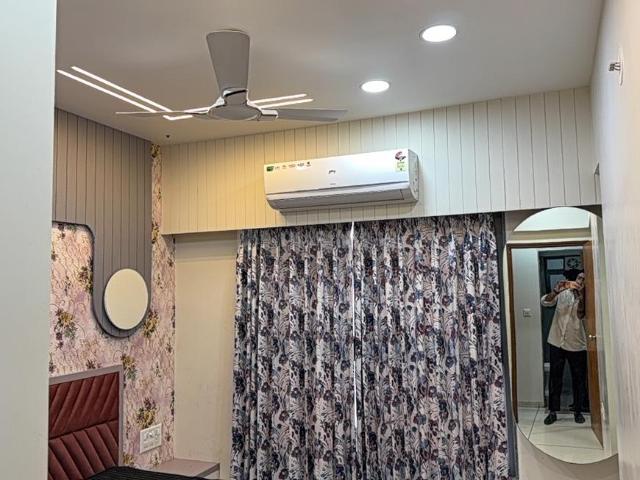 3 BHK Apartment in Shantigram for rent Ahmedabad. The reference number is 19988795