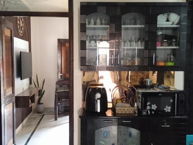 3 BHK Apartment in Shastri Nagar for resale New Delhi. The reference number is 17660203