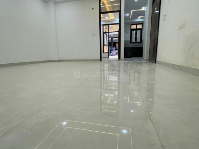 3 BHK Apartment in Shastri Nagar for resale Ghaziabad. The reference number is 18477460
