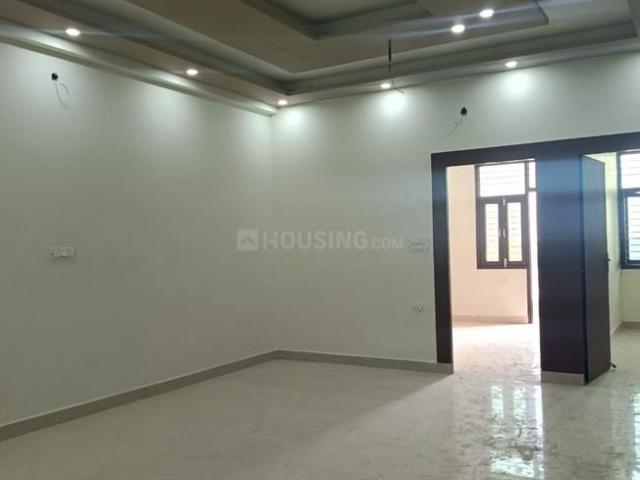 3 BHK Apartment in Shastri Nagar for resale Ghaziabad. The reference number is 20589618