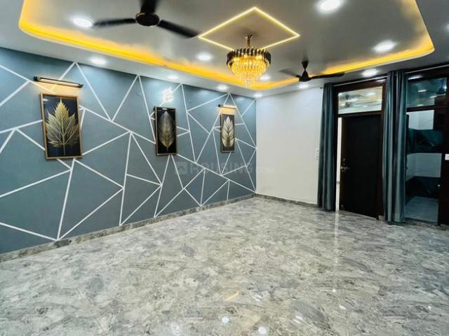 3 BHK Apartment in Shastri Nagar for resale Ghaziabad. The reference number is 20514847