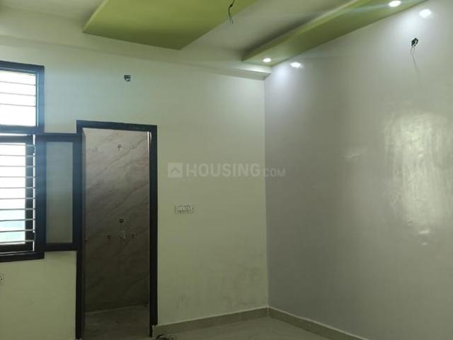 3 BHK Apartment in Shastri Nagar for resale Ghaziabad. The reference number is 20680705