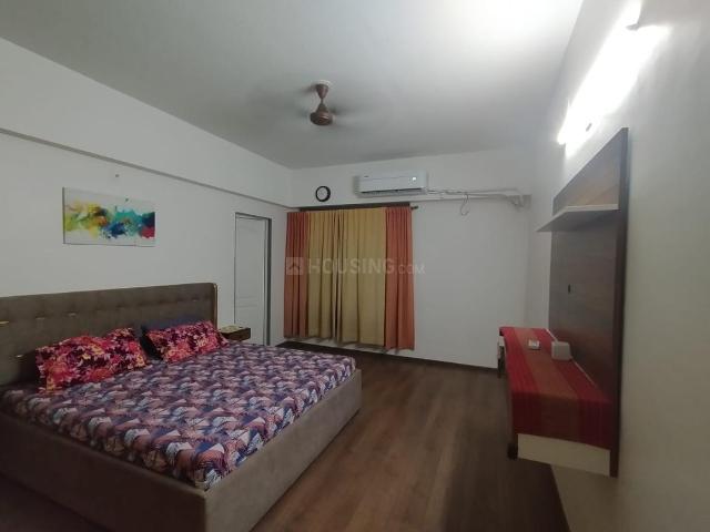 3 BHK Apartment in Shela for rent Ahmedabad. The reference number is 17728029