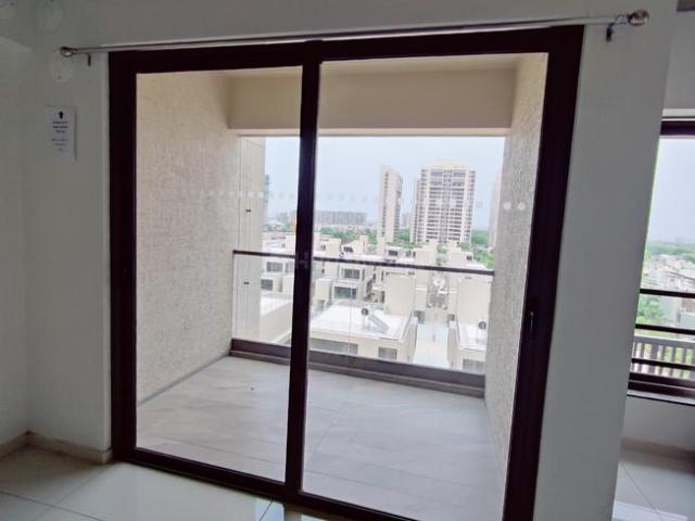 3 BHK Apartment in Shela for rent Ahmedabad. The reference number is 17934923