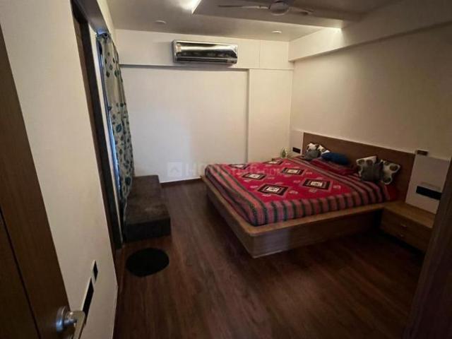 3 BHK Apartment in Shela for rent Ahmedabad. The reference number is 19175177