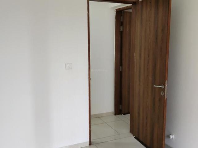 3 BHK Apartment in Shela for rent Ahmedabad. The reference number is 19451602