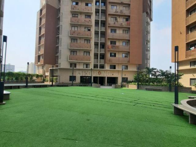 3 BHK Apartment in Shela for rent Ahmedabad. The reference number is 19485313