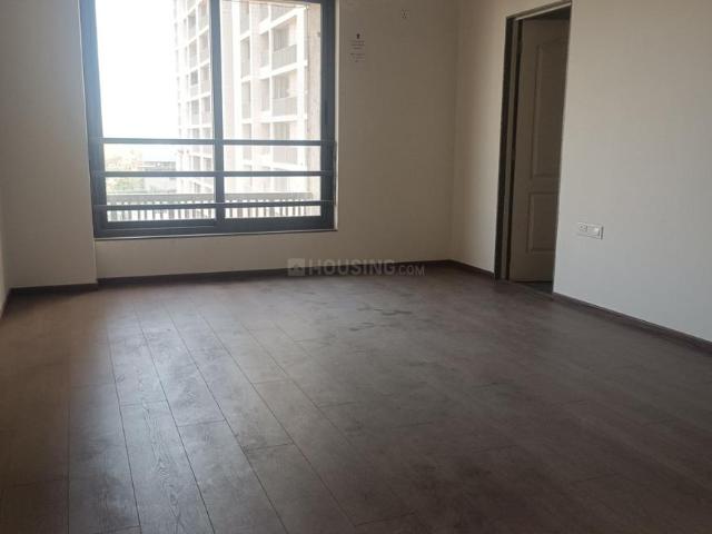 3 BHK Apartment in Shela for rent Ahmedabad. The reference number is 19527640