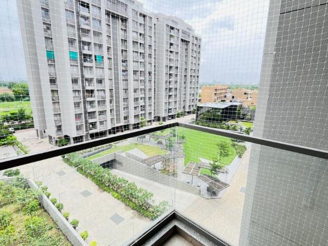 3 BHK Apartment in Shela for rent Ahmedabad. The reference number is 19748939