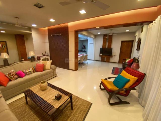 3 BHK Apartment in Shela for rent Ahmedabad. The reference number is 19831648