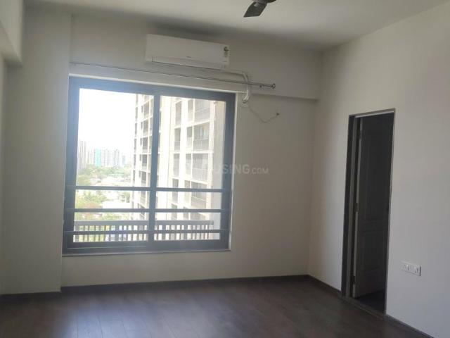 3 BHK Apartment in Shela for rent Ahmedabad. The reference number is 19867616