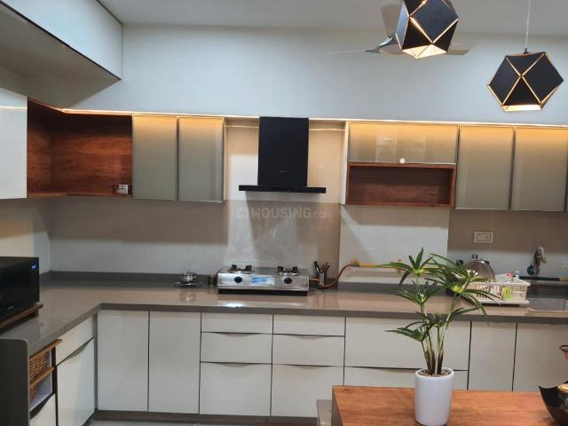 3 BHK Apartment in Shela for rent Ahmedabad. The reference number is 20006675