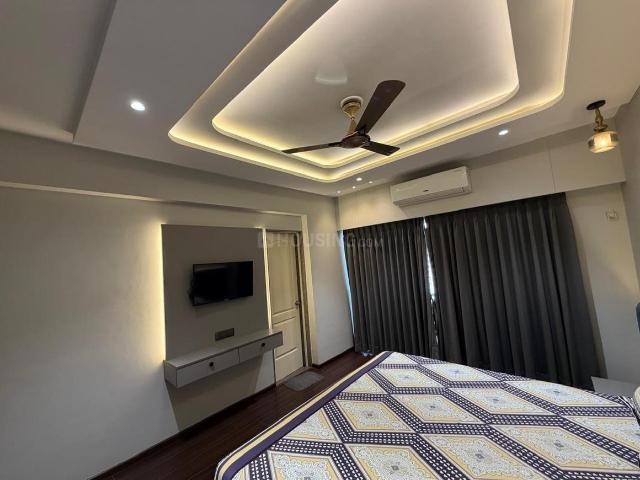 3 BHK Apartment in Shela for rent Ahmedabad. The reference number is 20021340