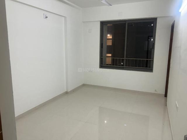 3 BHK Apartment in Shela for rent Ahmedabad. The reference number is 20072411