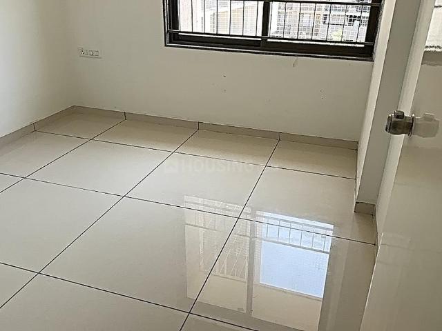 3 BHK Apartment in Shela for rent Ahmedabad. The reference number is 20135320