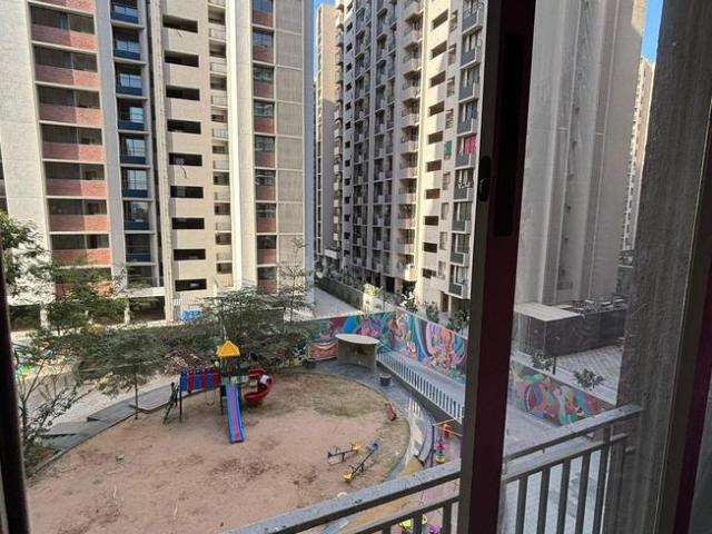 3 BHK Apartment in Shela for rent Ahmedabad. The reference number is 20192289