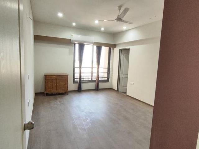 3 BHK Apartment in Shela for rent Ahmedabad. The reference number is 20380736